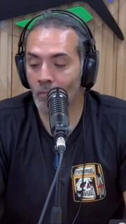 🔟 @marianoisraelit, amigo de Diego Armando Maradona, pasó por Salí de ahí👈🏻

🗣️Conversamos con Mariano para recordarlo a Diego con emoción y una sonrisa. Un día como la leyenda del futbol argentino estaría cumpliendo 65 años.

🔴 Reviví la entrevista completa en nuestro YouTube.