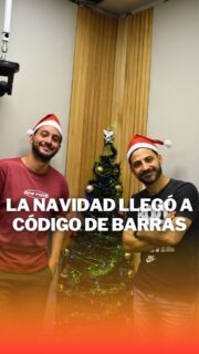 🎄En #CódigodeBarras encendimos el arbolito de navidad para sumarnos al espíritu de las fiestas

🎅🏻¿Vos ya lo armaste? ¡Te leemos! 

#Navidad #NocheBuena #feliznavidad🎄