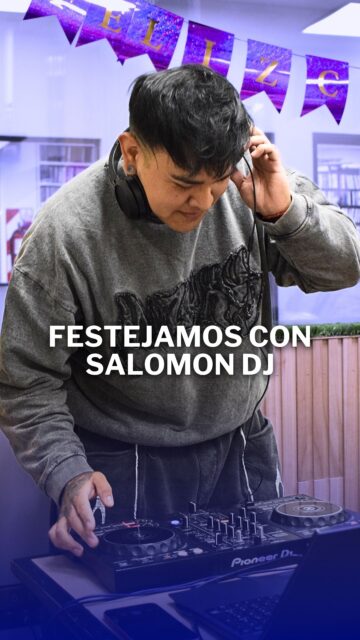 🎚️¡Cumplimos 25 años y lo festejamos bailando con @____salomon____dj !

🎂Recordamos nuestros inicios hace 25 años con mucha fiesta, música y promesas para nuestro futuro como tu radio favorita!

🤔¿Y vos qué hacías hace 25 años? ¡Te leemos! 

#dj #SalomonDj #fiesta