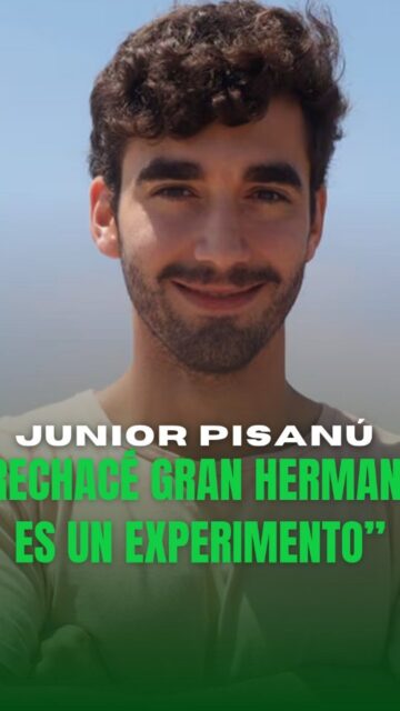 Hablamos con @juniorpisanu quien presentará, desde el viernes 2 de octubre a las 20:30hs,"El Centrofoward murió al amanecer" con la dirección de @pablogorlero en el teatro @andamio90teatro

Junior, explicó en Salí de Ahí que si bien no reniega de la exposición que sí elige su mamá @dcdanycardone elige otros caminos laborales para desarrollar la actuación.

#teatro #estreno #granhermano #argentina #salideahi
