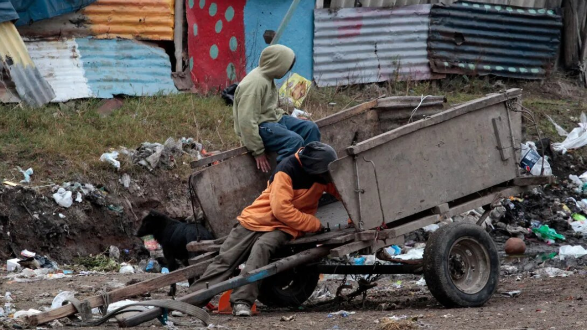 Más del 57% de los argentinos es pobre