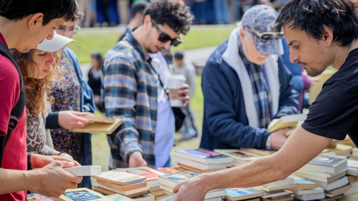 La Biblioteca Nacional recibe la Feria del Libro Usado