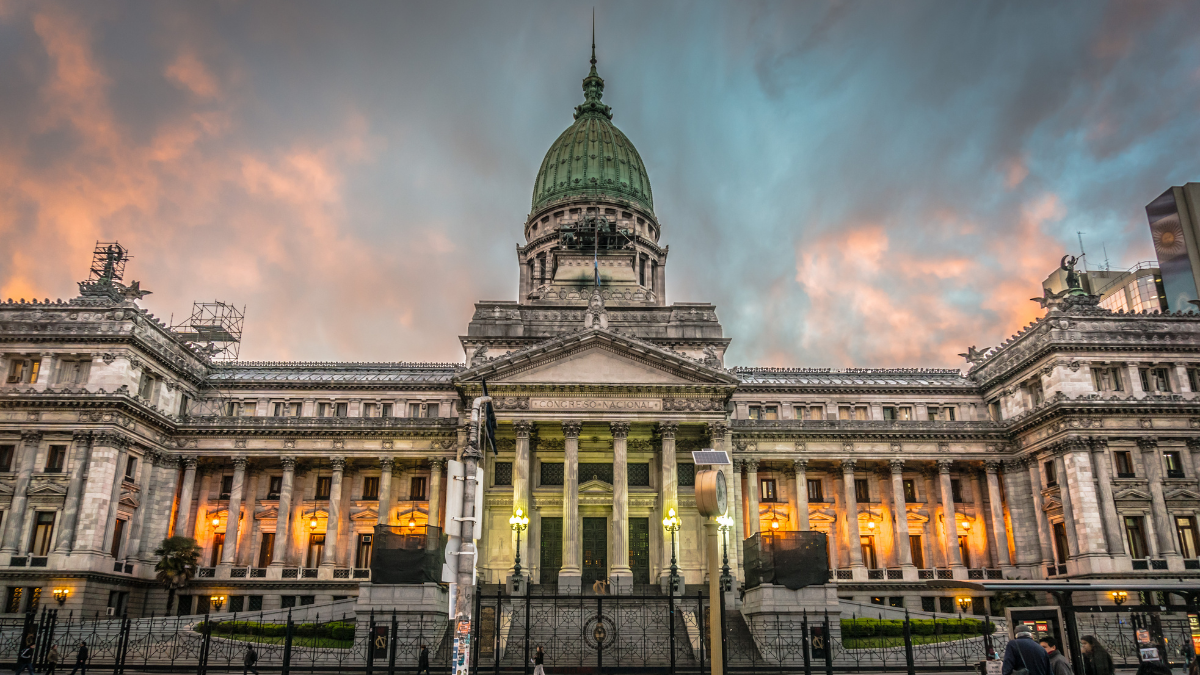 El gobierno convoca a sesiones extraordinarias en el Congreso