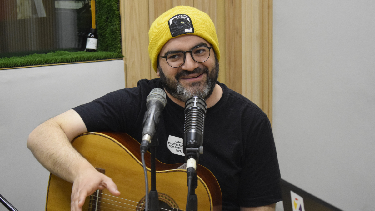 El viaje musical de Adrián Plantificado
